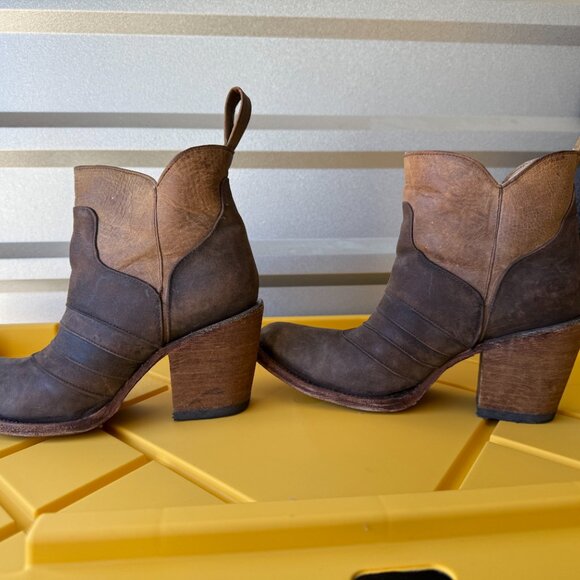 Vintage Womens Corral Circle G Bootie worn once - Picture 4 of 6